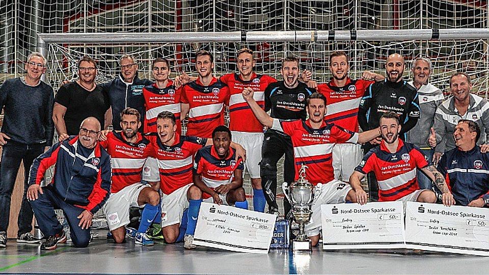 Sechs Spiele, sechs Siege: Der TSB Flensburg dominierte das Turnier.