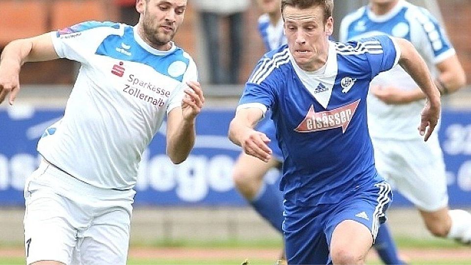 Oliver Glotzmann (rechts): Der VfL Sindelfingen triumphiert gleich im ersten Auswärtsspiel der Saison Foto (Archiv): Eibneret den ersten