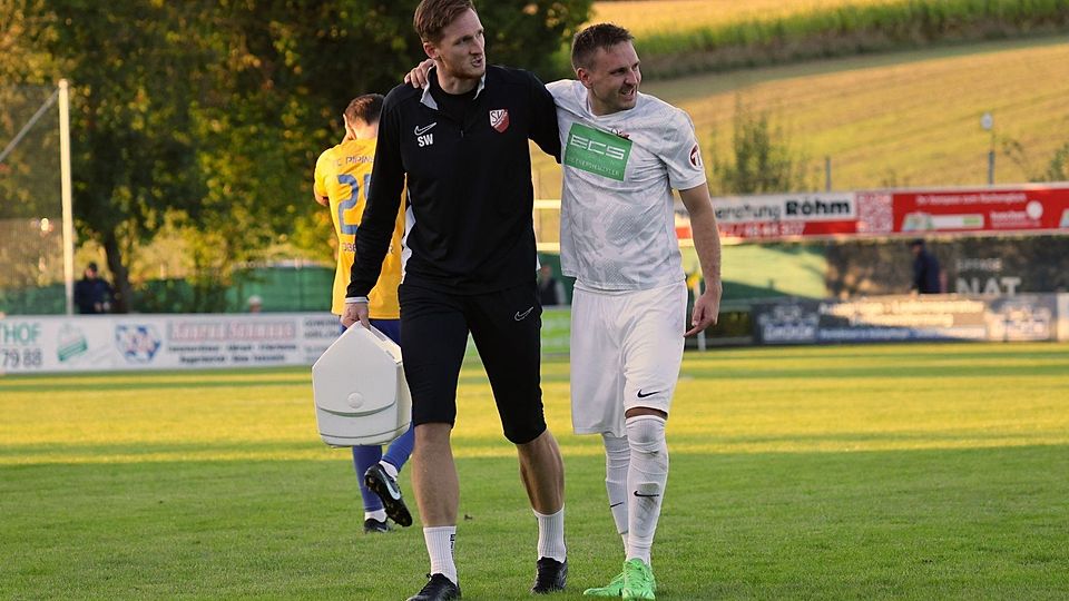 Heimstetten-Kapitän Lukas Riglewski musste im Spiel gegen Pipinsried behandelt werden.