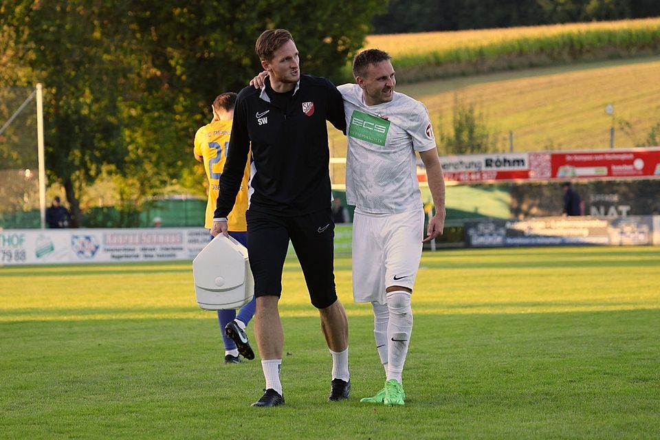 Heimstetten-Kapitän Lukas Riglewski musste im Spiel gegen Pipinsried behandelt werden.