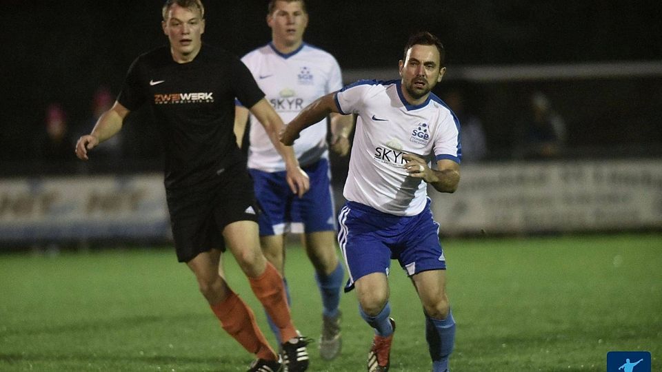 Mike Schwandt (rechts) ist Thomas Schons verlängerter Arm auf dem Platz.