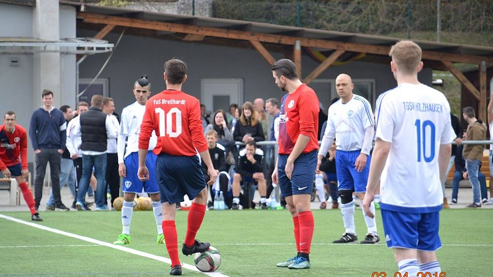 Anstoß zur Hohensteiner Meisterschaft. Foto Milena Wiesegart