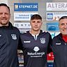 FVLB-Trainer Thorsten Szesniak (links), Torhüter Lenny Eckert (Mitte) und Teammanager Antonio Ratto | Foto: FVLB