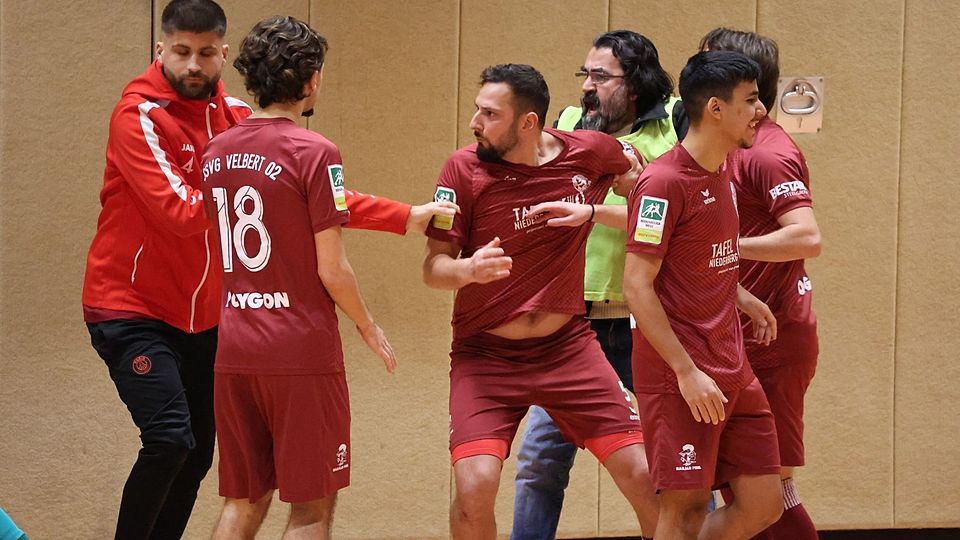 Ein Spieler des SC konnte nach dem Abpfiff nicht beruhigt werden.