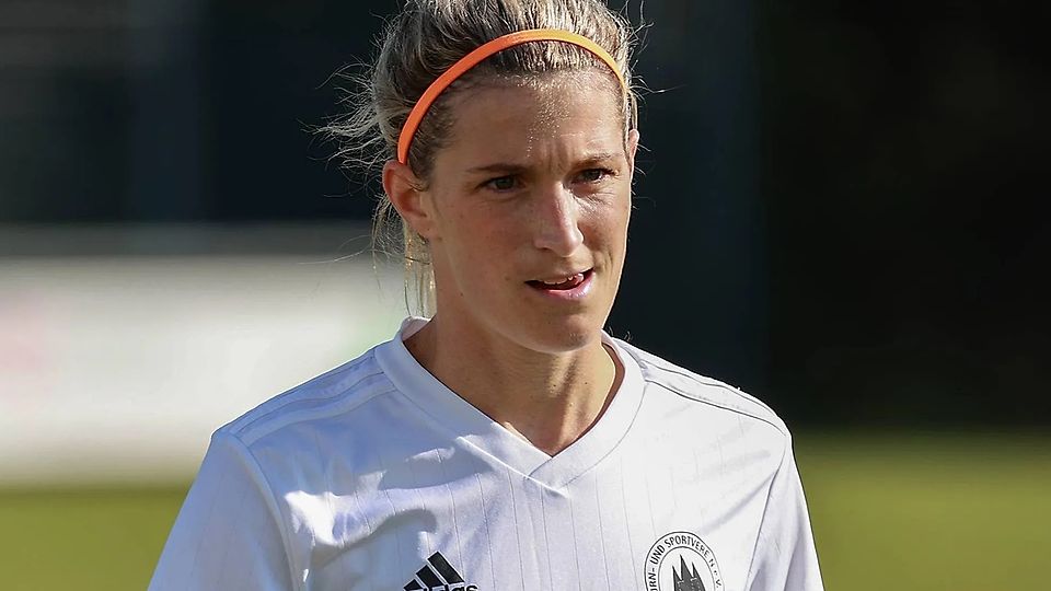 Emma Zielinski ist ehemalige schwedische Junioren-Nationalspielerin.