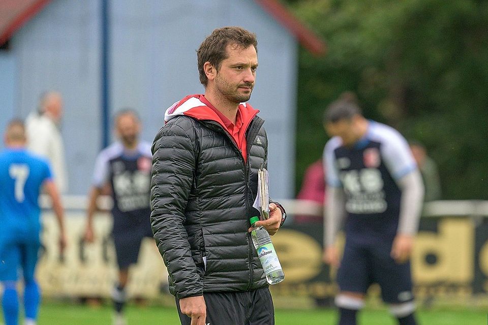 Andreas Klebl steht auch nächste Saison an der Seitenlinie des TB 03 Roding.