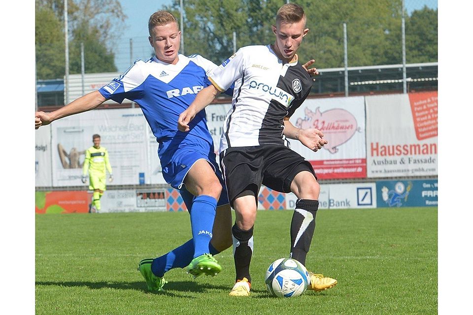 Die FVR-A-Junioren (Felix Schäch, links) kassierten in der Oberliga die vierte Niederlage in Folge. Derek Schuh