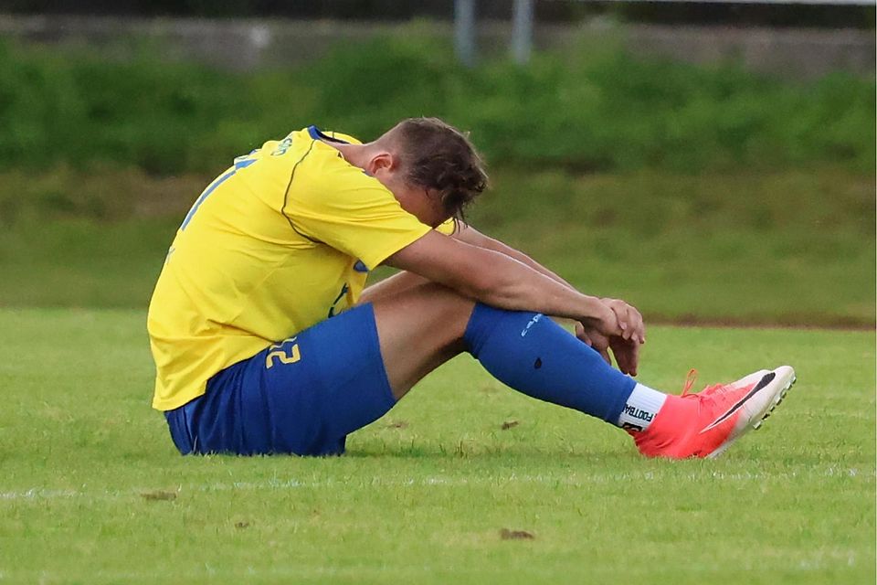 Das war nix: Tobias Schröck hatte schon mal mehr Spaß am Fußball.