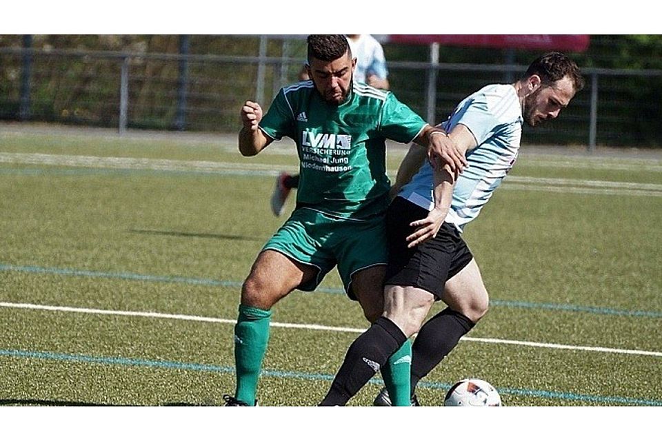Werden sich erneut duellieren müssen: Der SV Niedernhausen und Hellas SchiersteinF: Krabler