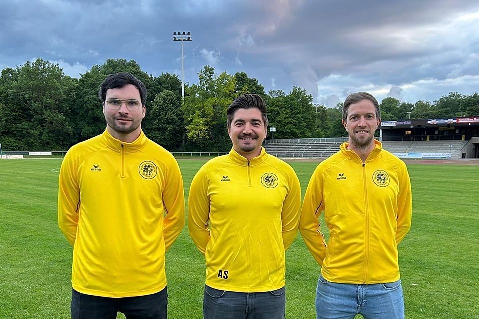 Das Trainerteam: (v. l.) Torwarttrainer Fabio Ordnung, Coach Alex Schmidbauer und Co-Trainer Christoph Glas.