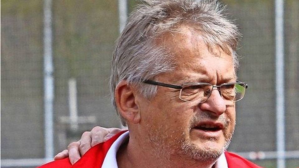 Der Waldenbucher Trainer Gerry Ott will mit seinem Team in die Bezirksliga aufsteigen.
