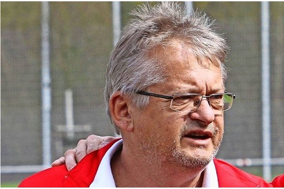 Der Waldenbucher Trainer Gerry Ott will mit seinem Team in die Bezirksliga aufsteigen.
