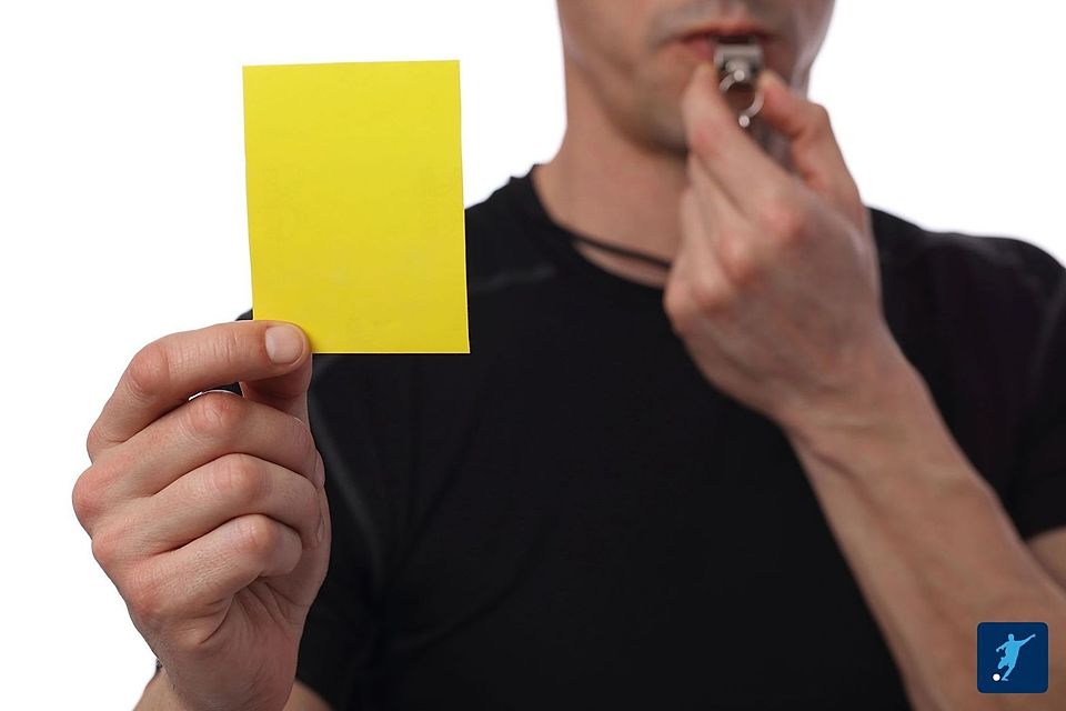 Die Zehn-Minuten-Strafe sorgt immer wieder für Verwirrung. Sie wird seit dieser Saison nicht mehr wegen Fouls, sondern Unsportlichkeiten gezückt. 