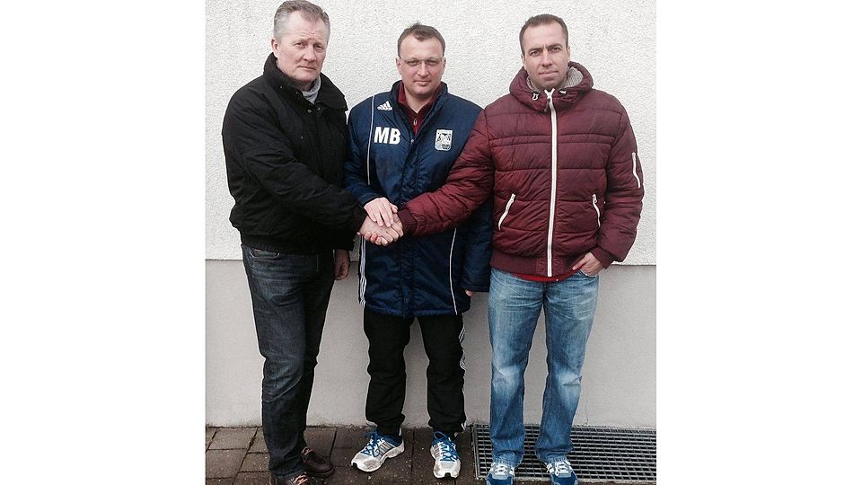 uf dem Bild von links: Spielleiter Stephan Fröbel, Trainer Michael Böhme und Fußball-Vorstand Oliver Keller (Foto: prvat).