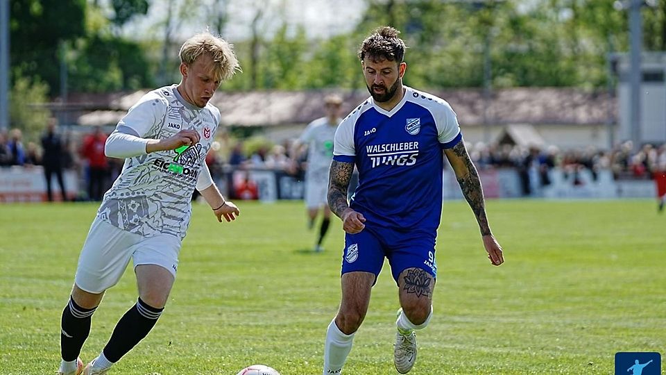 Iljas Kühn (links) ist zurück beim TSV Gispersleben. Das Duell gegen Kevin Köllner (rechts) könnte es am Wochenende erneut geben.