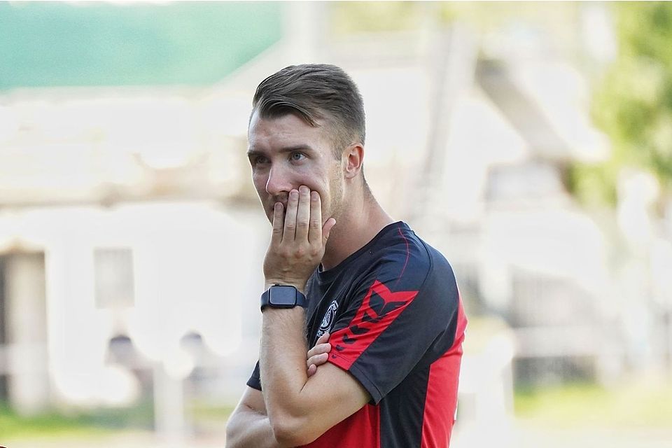 Dominik Sammer trainierte in der Saison 2022/23 den SC Oberweikertshofen in der Landesliga und wird jetzt Co-Trainer von Sascha Mölders in Wiedenbrück.