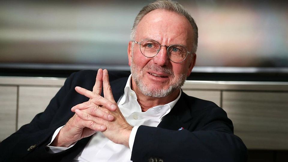 Karl-Heinz Rummenigge ist begeistert von der Saison der FC Bayern Damen.