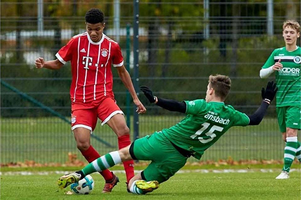 Künftig gehört Malik Tillman fest zur Drittliga-Mannschaft des FC Bayern München, obwohl er noch A-Jugend spielen dürfte.