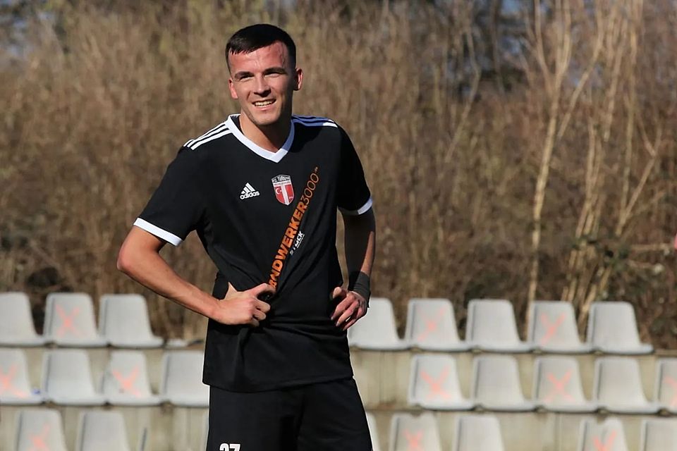 Empfängt zur Eröffnung den Hamburger Meister Altona 93: Michel Netzbandt (FC Türkiye). 