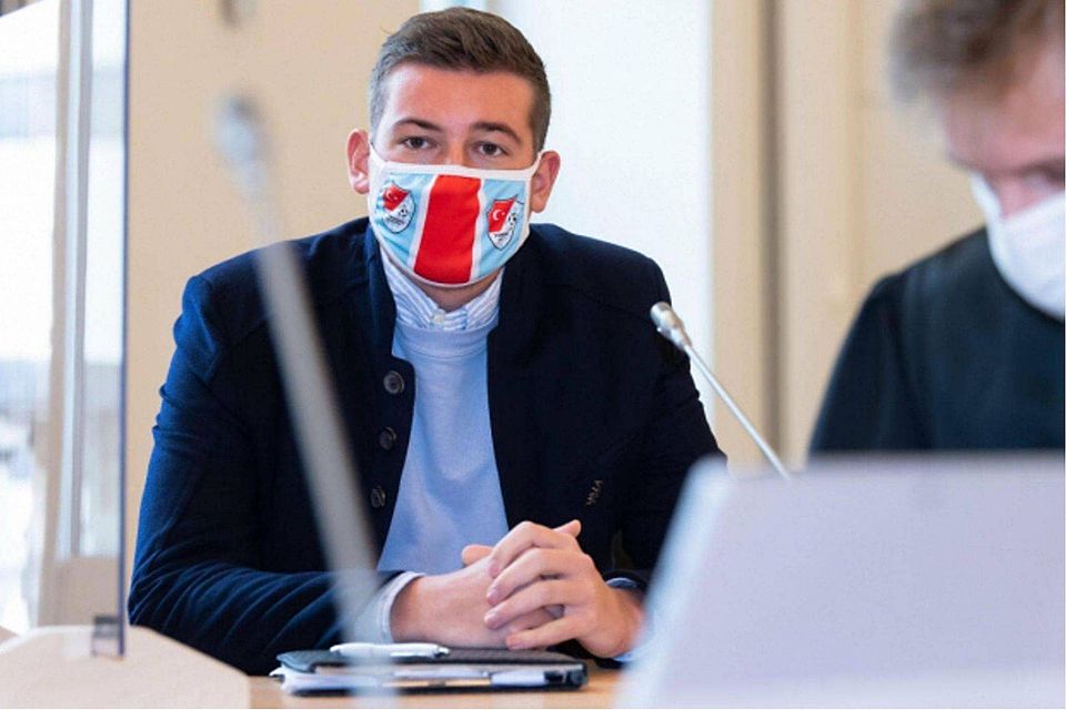 Erklärte das Urteil des Schiedsgerichtes für „dahingerotzt“: Türkgücü-Geschäftsführer Max Kothny.