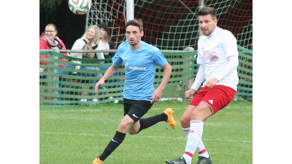 Der SV Nieder-Moos musste sich am Sonntagnachmittag mit 2:4 beim SV Höf und Haid geschlagen geben. 	Foto: Kim Löffler