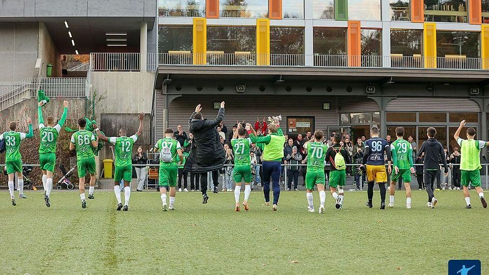 Harlingen feiert die Pokalüberraschung mit seinen Fans