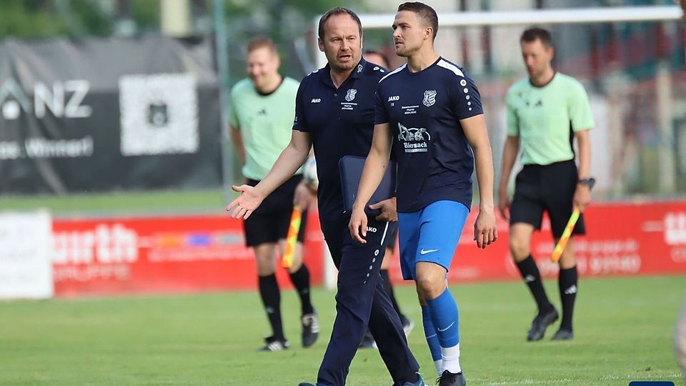 Florian Baumgartl (i.) und Florian Wischinski haben ihren Abschied vom FC Teisbach verkündet 