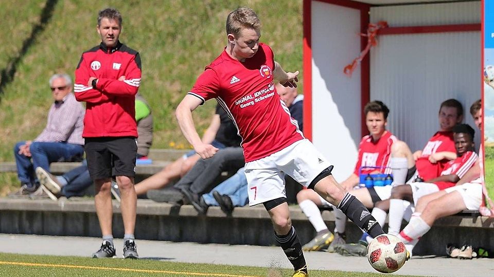 Trainer Robert Schafbauer (l.) ist noch skeptisch. Er befürchtet, dass die Runde im September noch nicht fortgesetzt wird. Für die nächste Saison 2021/22 ist sein Ziel, mit dem ASV Cham II in die Bezirksliga aufzusteigen.