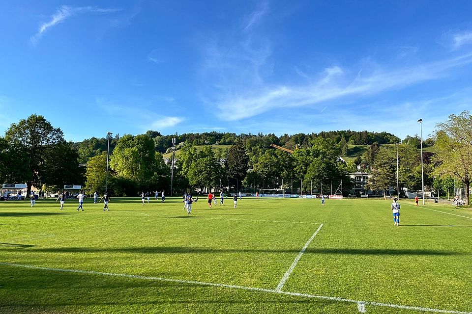 Dank eines ungefährdeten 3:0-Siegs gegen Bassersdorf bleibt Veltheim knapp an der Spitze.
