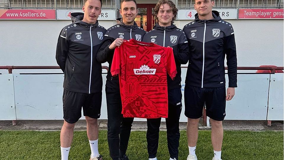 Auf dem Bild von links: Nils Nocke, Kapitän Jannik Schuster, Etienne Perfetto und Fabian Ott.