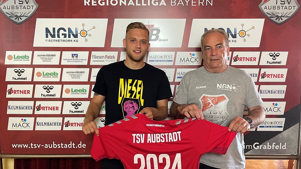 Jannik Fippl (li.) wechselt vom FC Pipinsried zum TSV Aubstadt und hat einen Vertrag bis Sommer 2024 unterschrieben.
