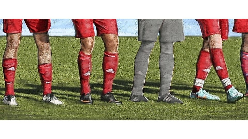 \"Statistisch gesehen\", sagt Ex-Profi Helmut Rahner, \"sind zwei bis drei Spieler pro Mannschaft schwul\". Komischerweise aber hat sie noch nie jemand bemerkt (Montage: Hava/Referenzbild: Zink).