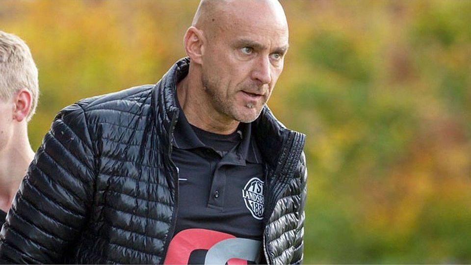 Auf den Premierensieg muss Guido Kandziora noch warten, doch der neue Trainer des TSV Landsberg verbreitet Optimismus.   F.: Julian Leitenstorfer