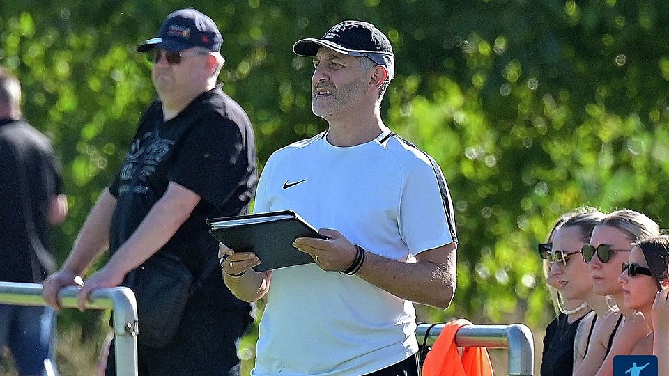 Massimo Marrone ist im dritten Jahr für den SV Fortuna Bargen als Trainer tätig.