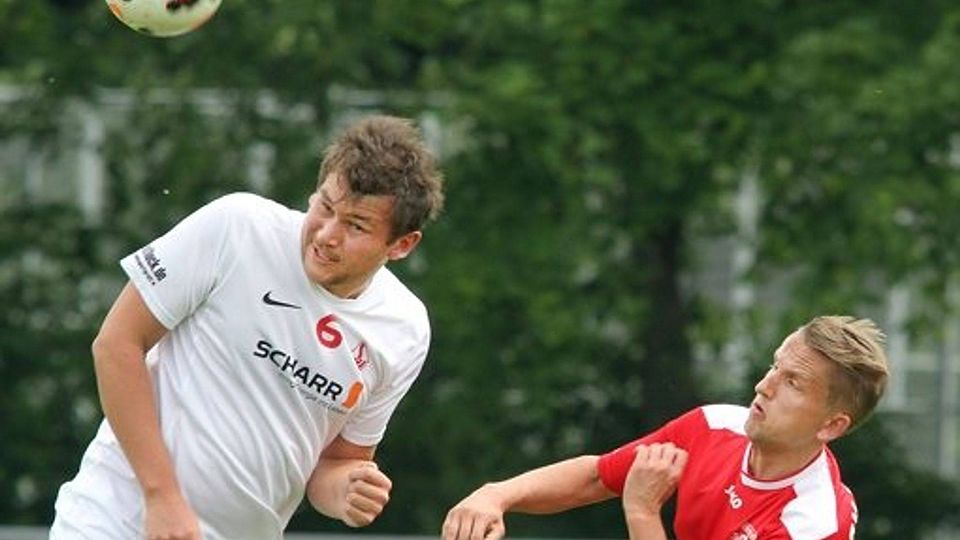 David Freyer (links), hier noch im Vaihinger Trikot, hält sich beim TSV Waldenbuch fit.