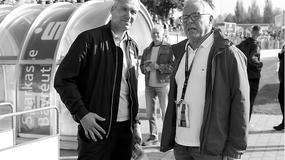 Wolfgang Mahr (re., hier ein Schnappschuss aus dem Oktober 2022 zusammen mit Michael Hofmann) ist im Alter von 72 Jahren verstorben. 