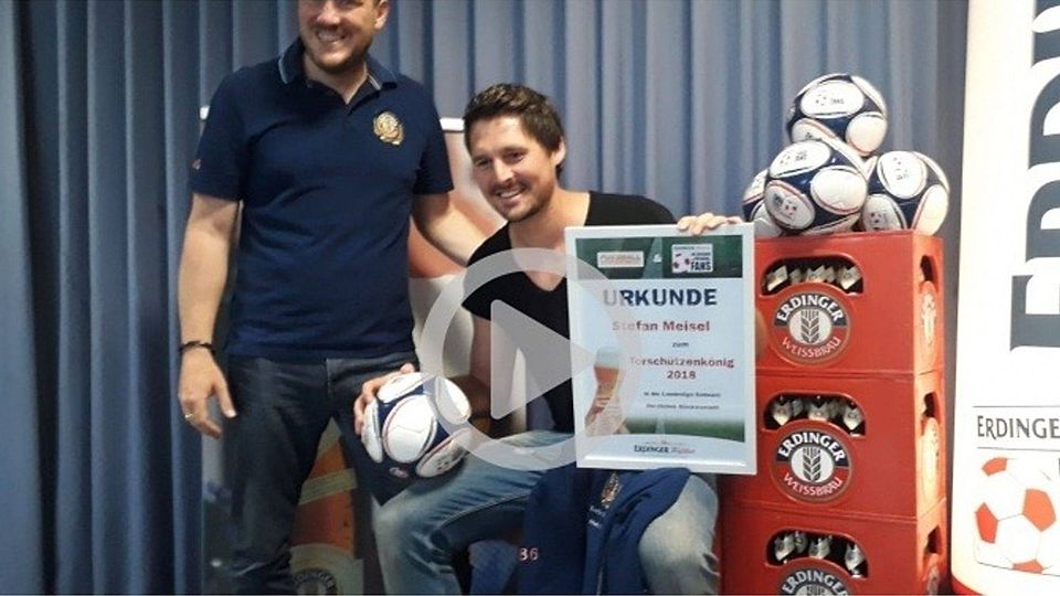 Stefan Meisen freute sich über die 15 Kästen und die Erdinger-Fußbälle. F: AR