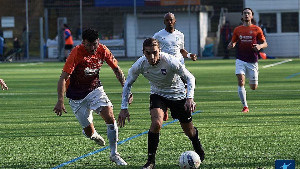 Saki Nakos (rechts) wechselt zum SV Wiesbaden. 