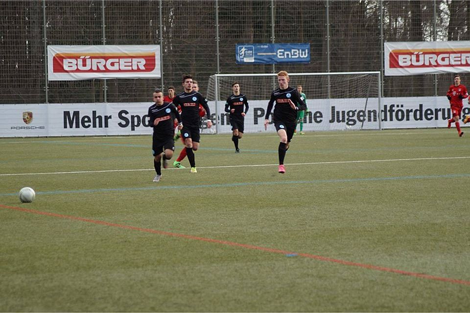 Die B-JUnioren der Stuttgarter Kickers haben mit ihrem Sieg in Kaiserslautern einen weiteren Schritt in Richtung Klassenerhalt in der Bundesliga gemacht. Foto: Lesener