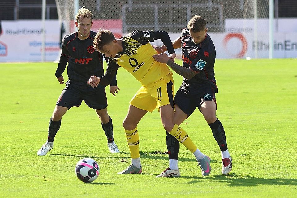Dortmund hatte drei Punkte vor Augen. Dortmund hatte drei Punkte vor Augen.