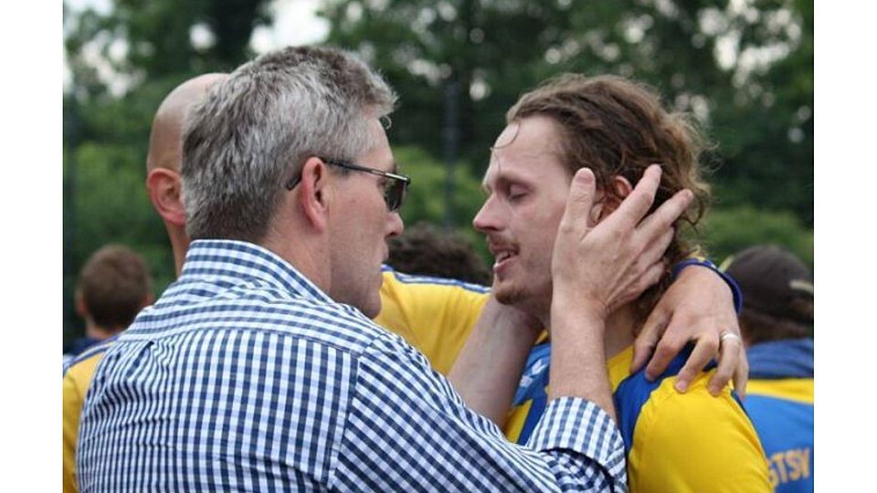 Benjamin Christ (rechts) konnte auch bei der WM in Italien überzeugen: Dem Stürmer des GTSV Essen gelangen sechs Tore. Foto: GTSV Essen