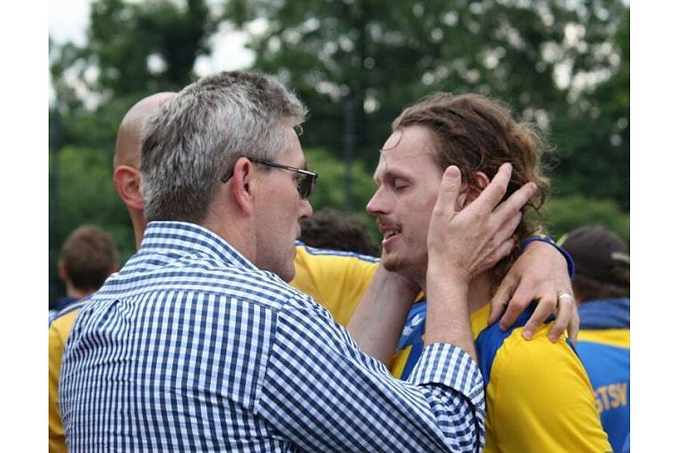 Benjamin Christ (rechts) konnte auch bei der WM in Italien überzeugen: Dem Stürmer des GTSV Essen gelangen sechs Tore. Foto: GTSV Essen