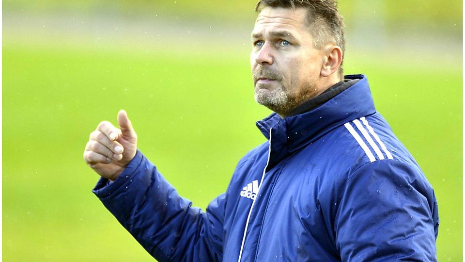 Geht der Blick nach oben? SC-Coach Steffen Schlegel | Foto: Daniel Thoma