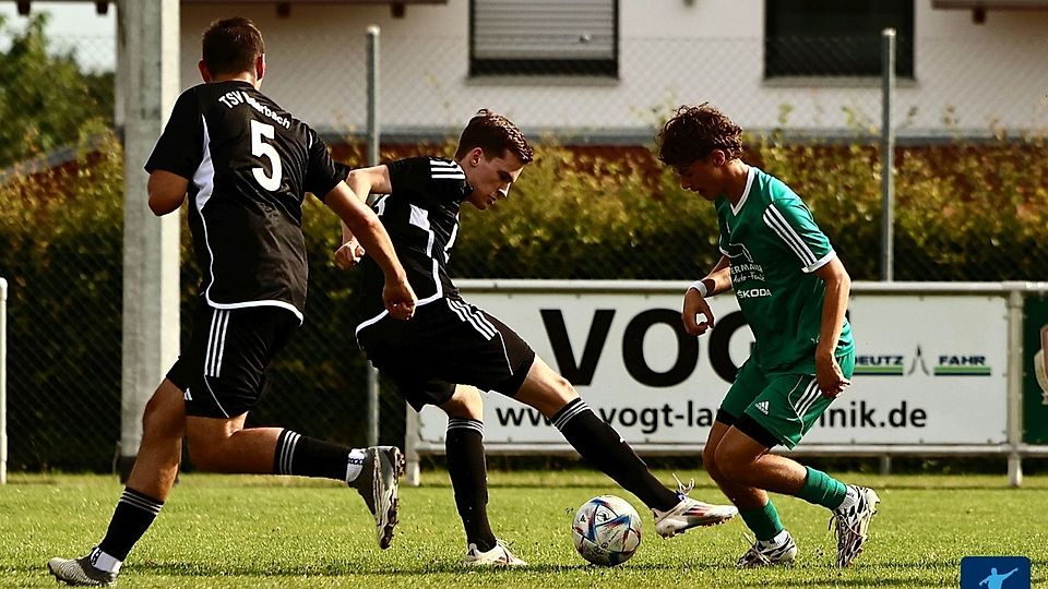 Im Vorjahr bremste der TSV Baierbach den FCVE im Finale mit 1:3 aus. In diesem Jahr wollen die Vistallöwen nicht nur den "Pott" wiedergewinnen, sondern sich auch weiterhin spielerisch wie auch taktisch auf die neue Saison vorbereiten.