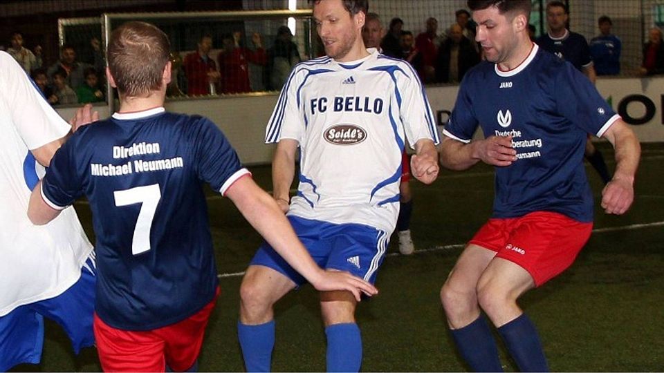 Ex-Nationalspieler Benny Lauth (Mitte) läuft am Samstag in der Brunnangerhalle für den FC Bello auf. Dieter Michalek