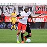 Klaus Gjasula (in rot-weiß) wechselt zum SC Paderborn.                F: Kölbel