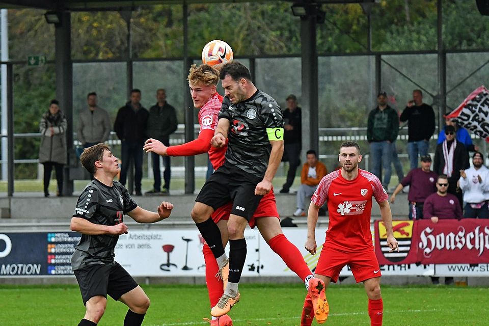 19.10.24 Heimstetten Fußball / SV Heimstetten (rot) - TSV Landsberg   -- Jordi Woudstra