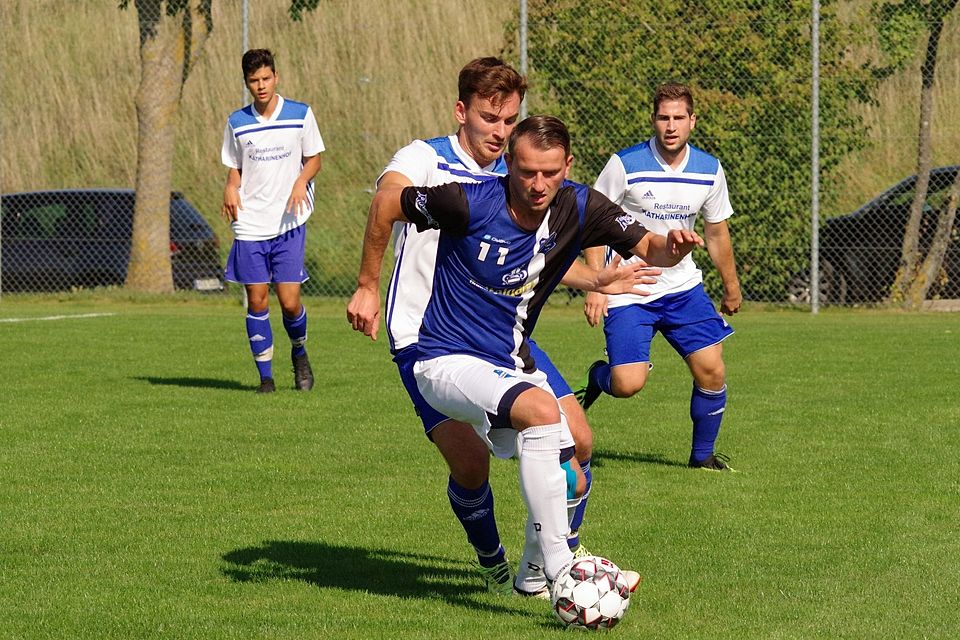 Bereits zwei Mal wurde Niko Wohlmann (vorne) Torschützenkönig in der Bezirksliga Süd.