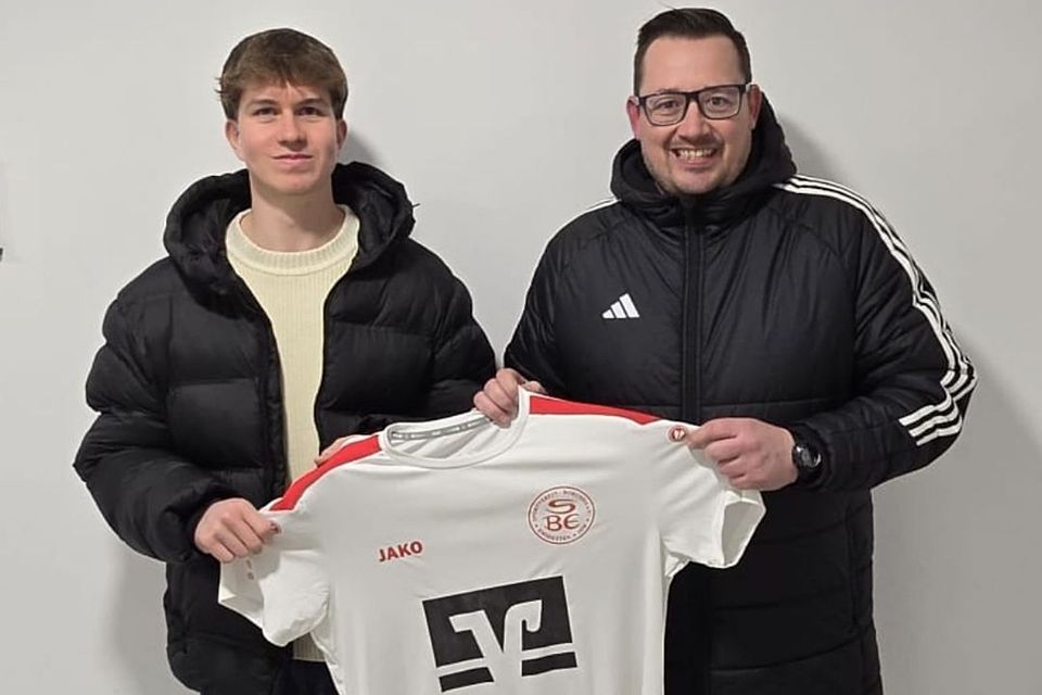 Fällt für seinen neuen Trainer Marc Wiethölter (r.) in die Kategorie "Königstransfer": David Isaak