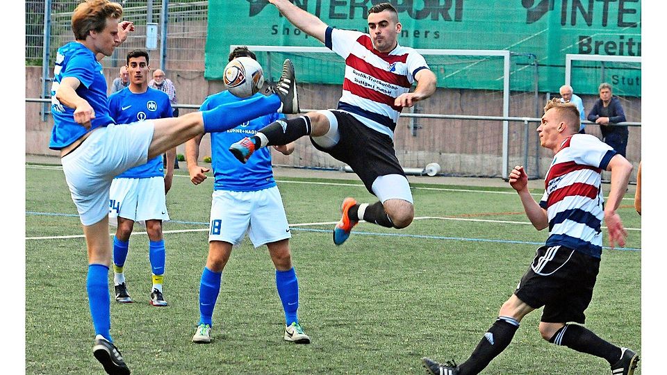 Croatia Stuttgart mit Jozip Pezerovic (M.) und Eduard Reinhardt (r.) hat die letzte Hürde vor dem Finale genommen. Foto: Günter Bergmann
